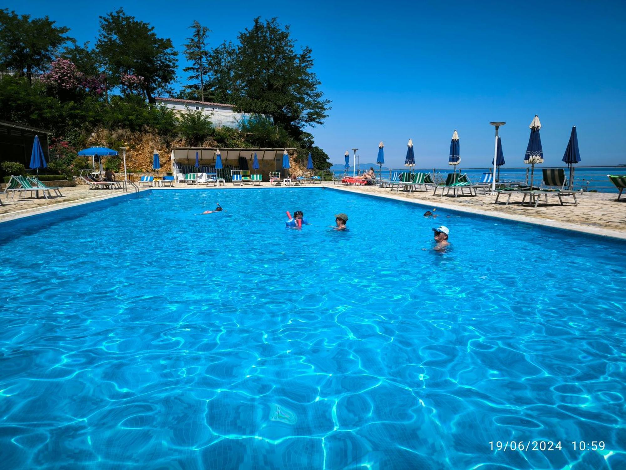 Artemis Beach House Vlorë Exterior foto